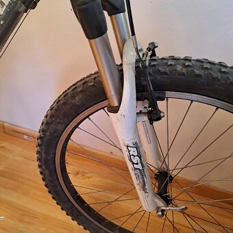Horské kolo Specialized Hardrock Sport - 4
