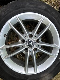 Celoroční kola Mercedes R16 205/60 ET44
- 4