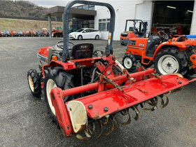 Traktor YANMAR F230 - 4