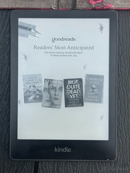 Čtečka Amazon Kindle Paperwhite 11. gen 8GB + obal - 4
