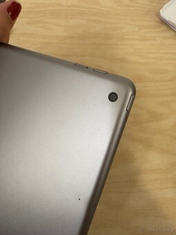 Apple IPad 9.7 (2018) - 4
