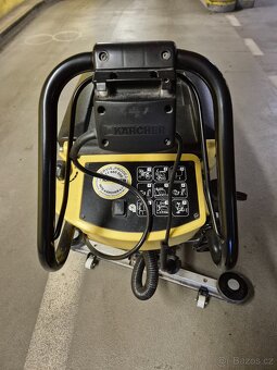 Prodám podlahový mycí stroj Kärcher BD 530 Ep - 4