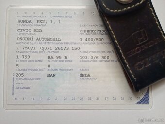 Honda Civic 8g 1,8 (103kw) - 4