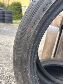 Bridgestone 225/40 r18 letní 4,5 mm - 4