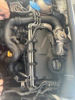 VW Golf V Plus dily - 4