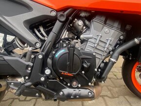 KTM 990 Duke + Tech Pack ZDARMA - 4