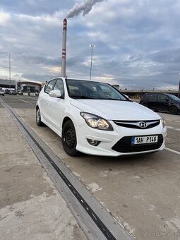 Volný ihned UBER , Bolt ECONOMY - Hyundai i 30 1,4 LPG - 4