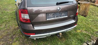 Škoda Octavia III scout páté dveře víko kufru - 4