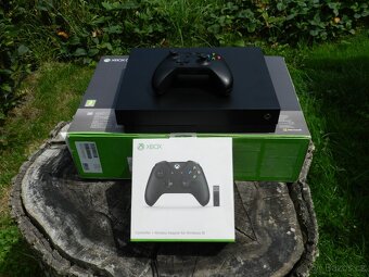 Xbox One X 1TB - 4