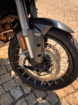 Multistrada V4S FULL SPORT - 1. maj. - doplňky 180tis. - 4