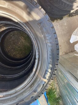 Prodám sadu pneu 215/65 R15 C - 4