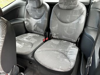 Citroen C2 1.1i, r.2005, STK, 77 000km - 4