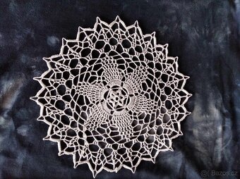 Ručně háčkované dečky 25 cm - 4