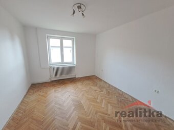 Prodej pěkného bytu 3+1, 69m2, s balkonem, Opava, ul. Polní - 4