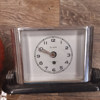 Budíky-4ks a hodinky - 4