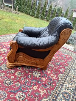 Rustikální křeslo kožené . - 4