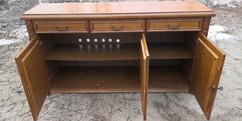 Masivní rustikální komoda - 4