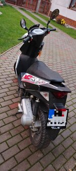 Prodám skútr Generic XOR 50 - 4