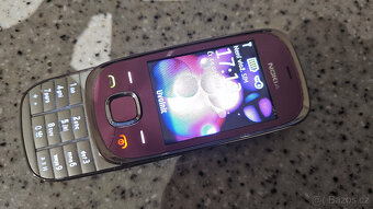 Nokia 7230, volný na všechny operátory, pink. - 4