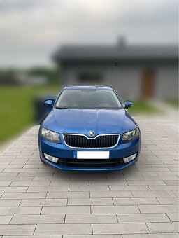 Škoda Octavia 3, 2.0 TDI 110 kw - sedan - modrá, tažné - 4