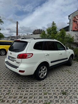Hyundai Santa Fe 2.2 CRDi 4x4 (114 kW) - 4