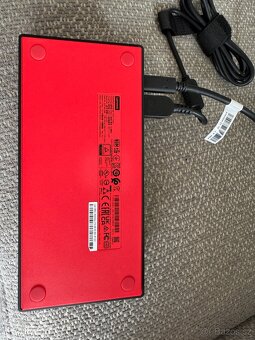 ThinkPad Universal USB-C Dock 40AY - 4