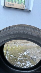 Zimní pneu Nokian 245/45 R19 - 4