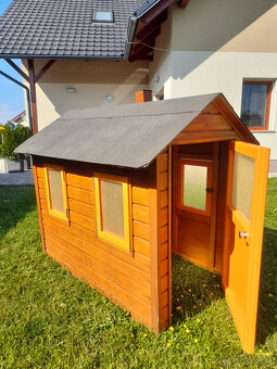 Dřevěný domek pro děti - 4