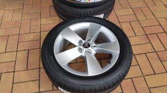 ALU kola ŠKODA 5x112 R17 NOVÁ letní sada KAROQ r.v. 2025 - 4