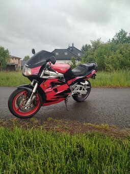 GSX-R 1100 - 4
