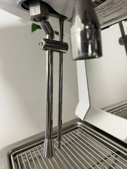 Pákový kávovar NUOVA SIMONELLI APPIA LIFE - 4