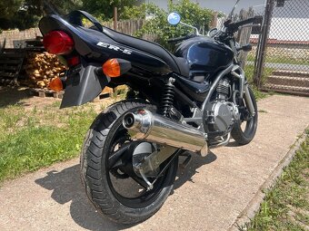Kawasaki ER5 - 4