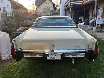 Cadillac Deville 1972, 7,7l V8 Rarita hrálo v americkém film - 4