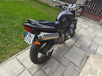 Honda Hornet CB 600 F - 4