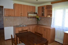 Prodej chaty s 3 apartmány, 231 m, pozemek 688 m - 4