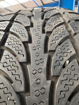 4ks - Sada plech Nokian 235/65 R17 Zimní - 4