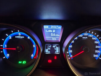 Hyundai i30 kombi 1.6 CRDi 81kW 39327 Km - 4