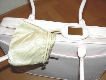 Dámská eleg.brašna na notebooky Dicota Lady Allure Pink NOVÁ - 4