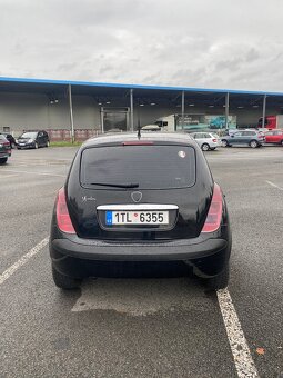 Lancia Ypsilon 1.2 8v 2006 - 4