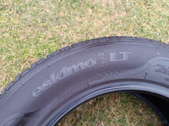 PRODÁM ZIMNÍ PNEU 205/65R16C - zánovní - 4