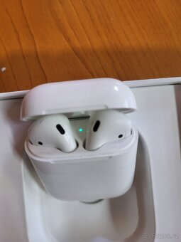 AirPods sluchátka - 4
