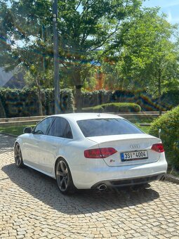 Audi a4 b8 3.0TDI S-line - 4