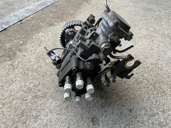 Mechanické čerpadlo Nissan Patrol y61 - 4