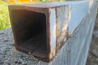 OCELOVÉ NOSNÍKY- STOJKY- PROFILY DÉLKA 7M. 6KS. - 4