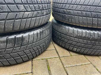 4x zimní pneu Barum 215/65 R17 XL vzorek 80% - 4