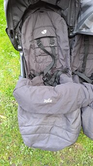 Golfovy kocarek pro dvojcata - 4