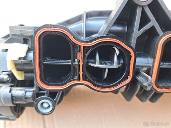 BMW Sání N57 7800088 N57D30 - 4