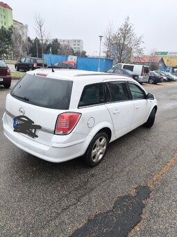 Opel Astra 2011 - 4