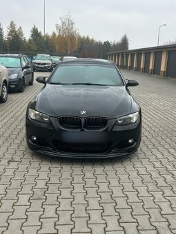 Lipo spoiler pod nárazník na BMW E92 E93 - Černý Lesk - 4