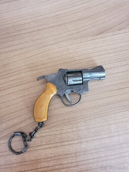 Přívěsek ke klíčům - 4